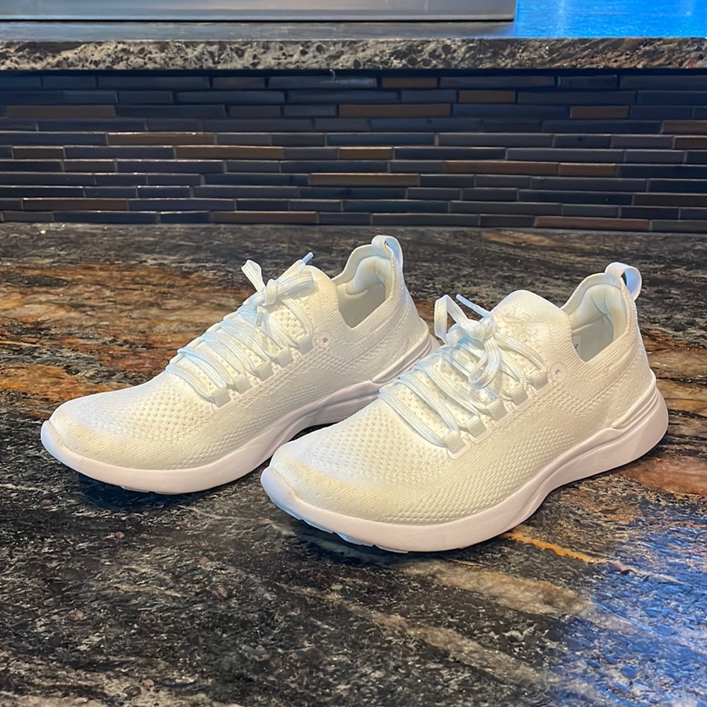 APL Techloom Breeze Sneaker